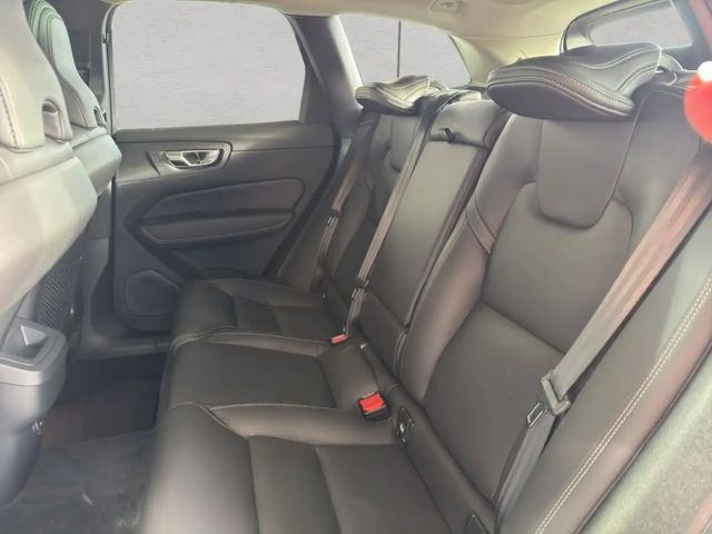 Volvo XC60 AWD Dark Plus