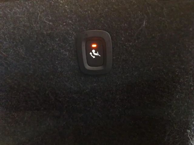 Volvo XC40 Core Recharge