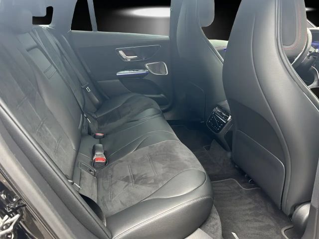 Mercedes-Benz EQE 4MATIC 500 AMG Line Sedan