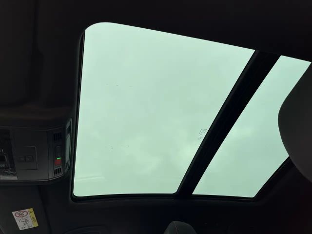 Volkswagen T-Roc DSG R-Line Sport