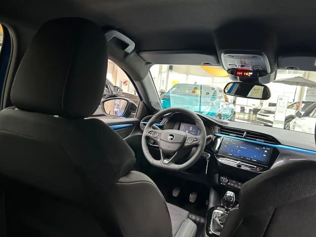 Opel Corsa 1.2 YES SONDERM ALLWETTER*SHZ+LHZ*PDC*APPLE