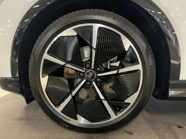 Audi Q4 e-tron Quattro