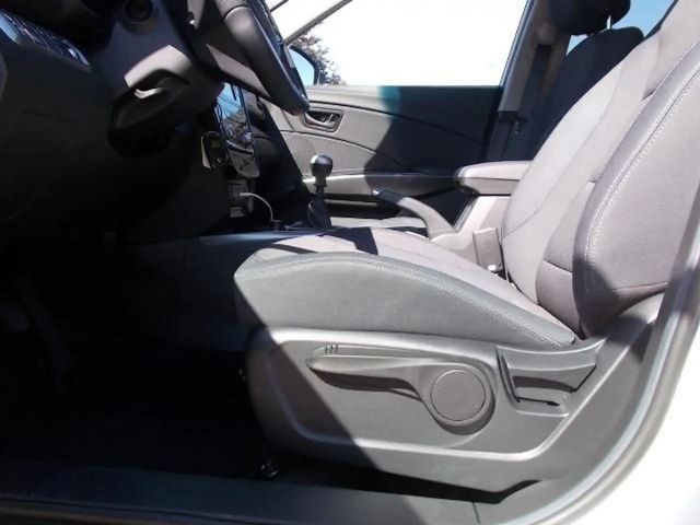 SsangYong Tivoli Grand Amber 1.5T Klima Kamera PDC sofort