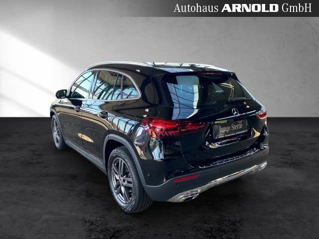 Mercedes-Benz GLA 200 Progressive