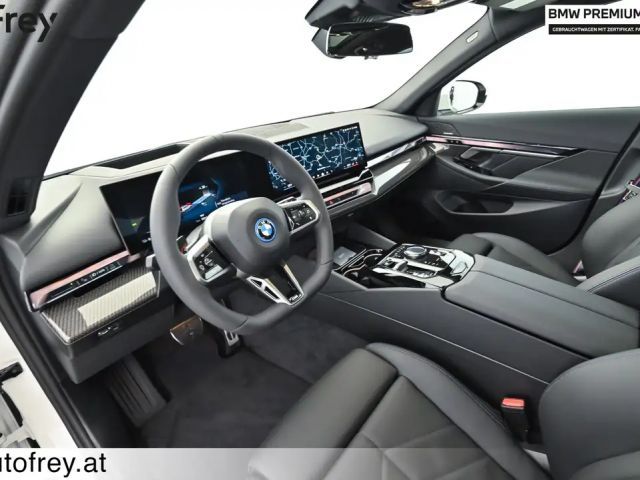 BMW i5 xDrive40