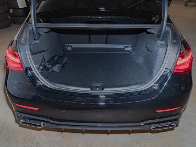 Mercedes-Benz C 200 AMG Line Sedan