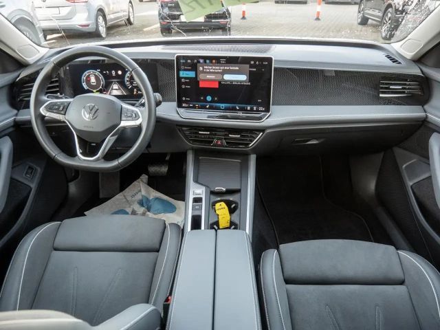 Volkswagen Passat 1.5 eTSI DSG Variant