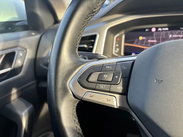 Volkswagen T-Roc IQ.Drive Style