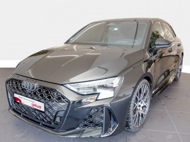 Audi RS3 S-Tronic