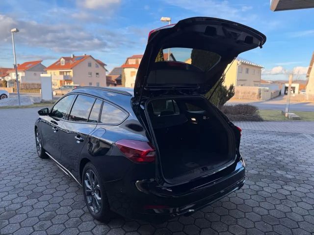 Ford Focus ST Line Wagon
