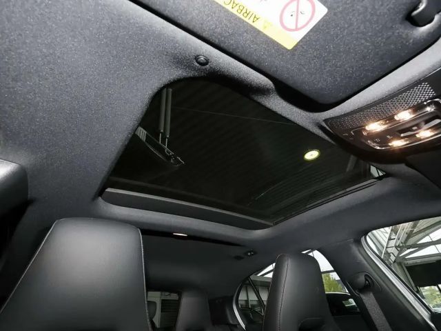 Mercedes-Benz A 200 AMG Line