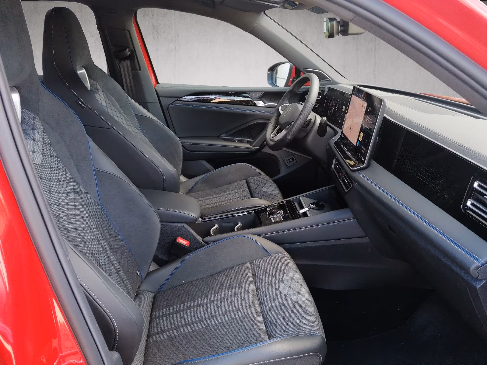 Volkswagen Tiguan 1.5 eTSI Pro R-Line