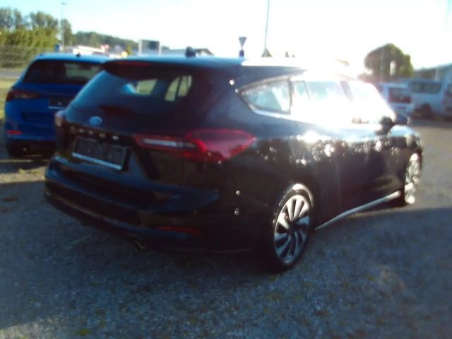 Ford Focus Titanium Wagon