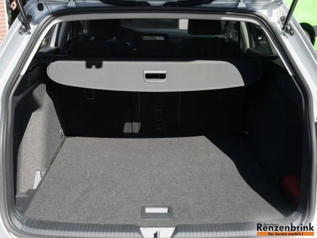 Volkswagen Golf Business Golf VIII Life Variant