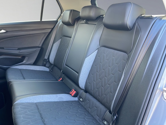 Volkswagen Golf 1.5 eTSI DSG Golf VIII