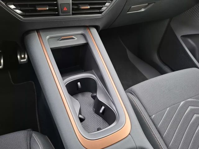 Cupra Born 58 kWh 77 kWh