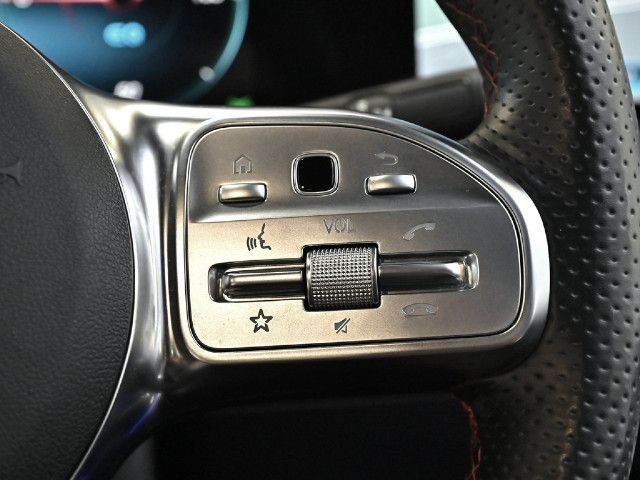 Mercedes-Benz EQA 300 4MATIC