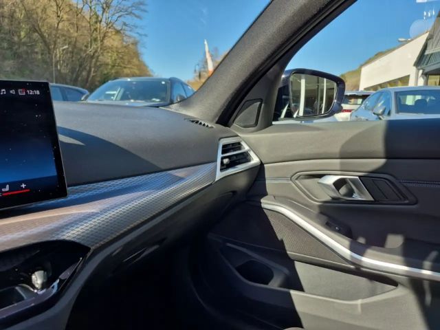 BMW 330 330i M-Sport Touring xDrive