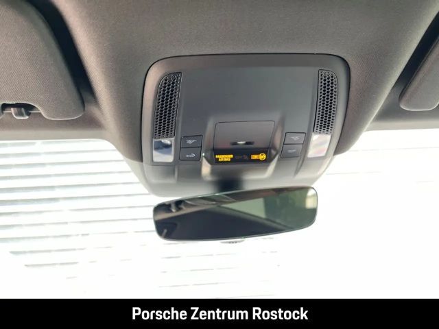 Porsche Taycan 4 Cross Turismo