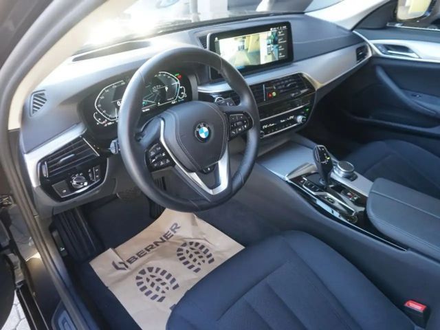 BMW 530 530e Touring xDrive