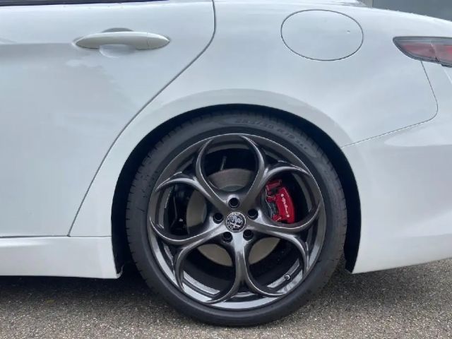 Alfa Romeo Giulia Q4