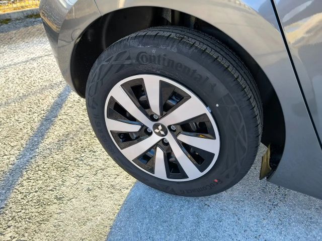 Mitsubishi Colt 1,0 MPI Turbo Invite C25