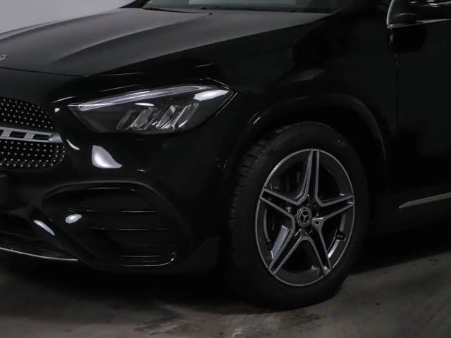 Mercedes-Benz GLA 200 AMG Line