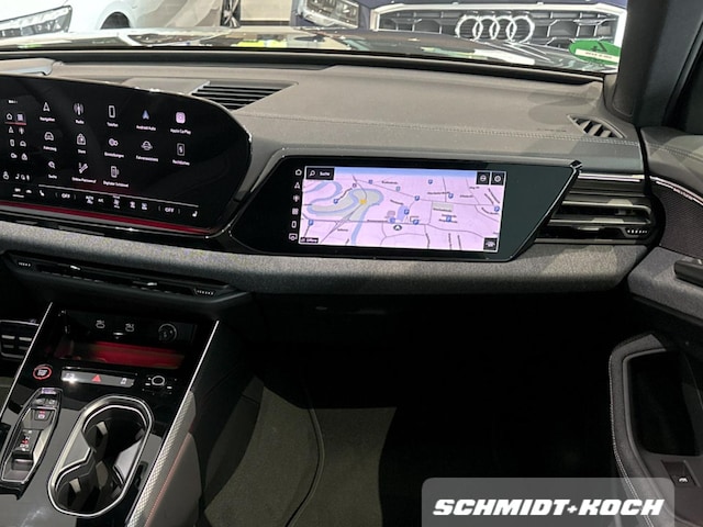 Audi A6 Avant Quattro S-Tronic