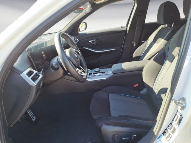 BMW 320 320d M-Sport Touring xDrive