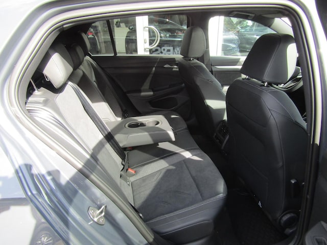 Volkswagen Golf 1.5 TSI DSG