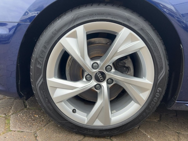 Audi A4 35 TFSI Avant S-Tronic