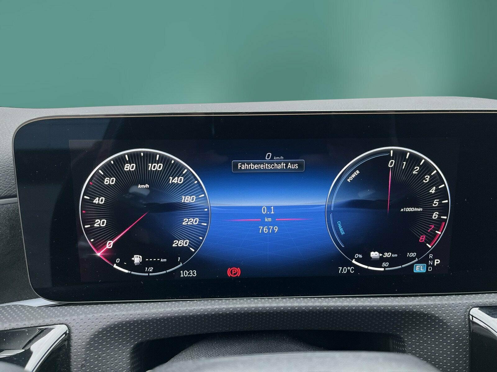 Mercedes-Benz A 250 A 250 e AMG Line