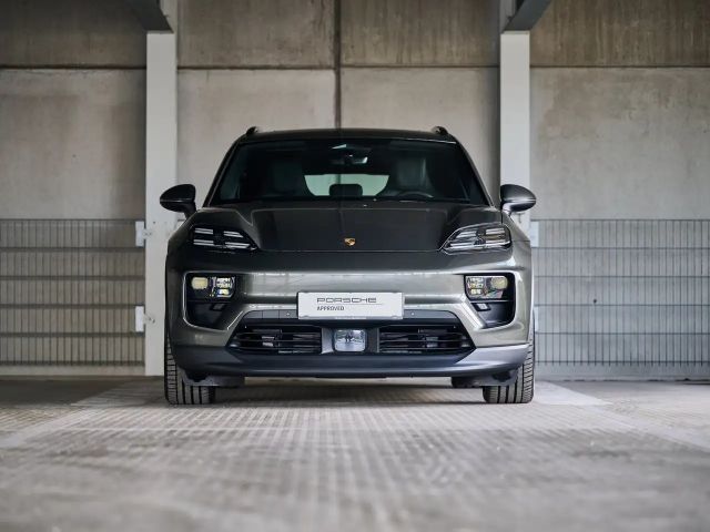 Porsche Macan 4