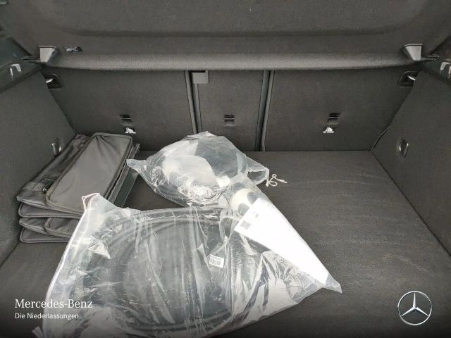 Mercedes-Benz A 250 A 250 e AMG Line