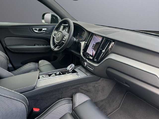 Volvo XC60 AWD Plus T6