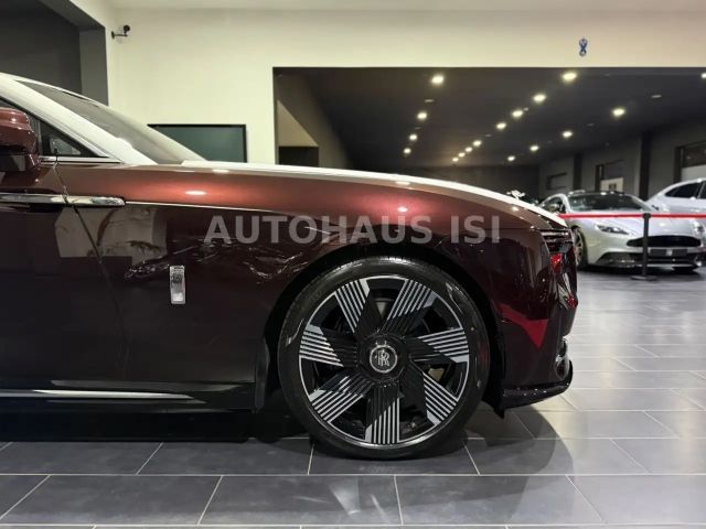Rolls-Royce Spectre TWO-TONE,STARLIGHT DOORS,BESPOKE,UVP 530