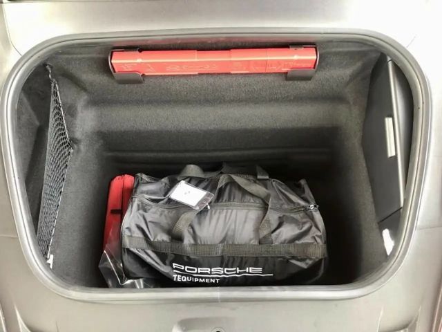 Porsche 911 4 Carrera Coupé GTS S