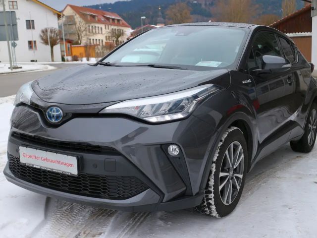 Toyota C-HR Hybride Team D