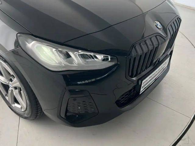 BMW 220 220i Active Tourer Sedan