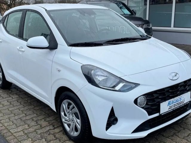 Hyundai i10 1.0