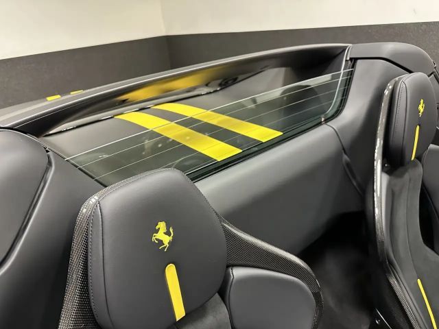 Ferrari 296 GTS Lift HiFi Karbon Racing-Seats Grigio-Opaco-Matt