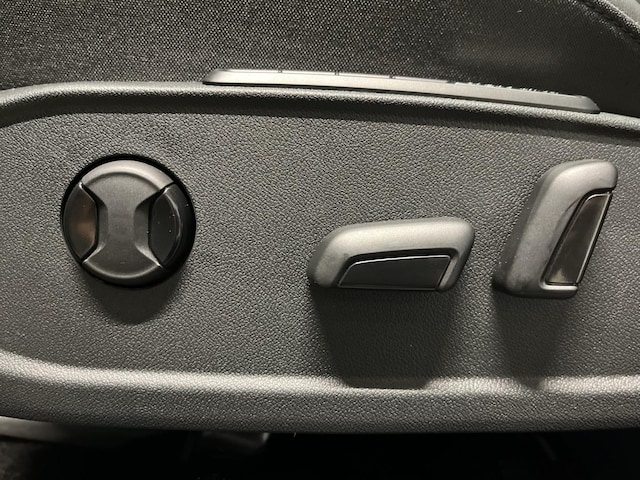 Volkswagen Golf 1.5 eTSI DSG Golf VIII Variant