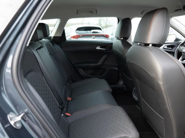 Seat Leon 1.5 eTSI FR-lijn Sportstourer