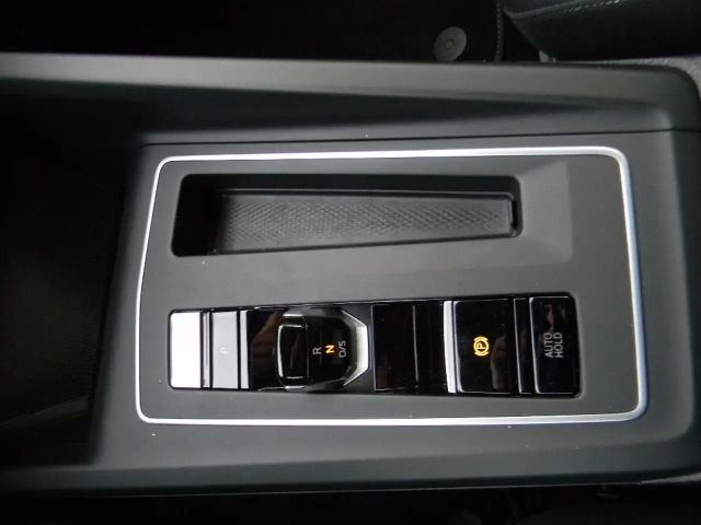 Volkswagen Golf DSG Golf VIII Life Variant