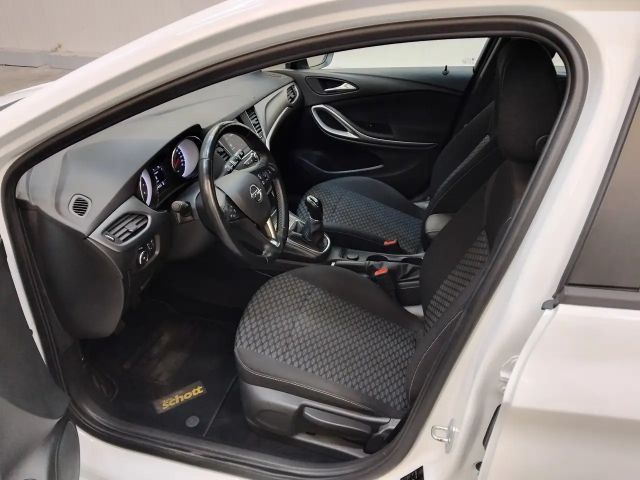 Opel Astra 1.2 Turbo Sports Tourer Turbo