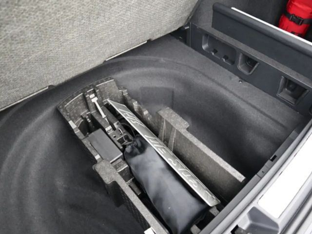 Volkswagen Passat 1.5 eTSI Business DSG Variant