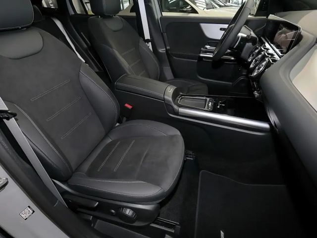 Mercedes-Benz GLA 200 AMG Line