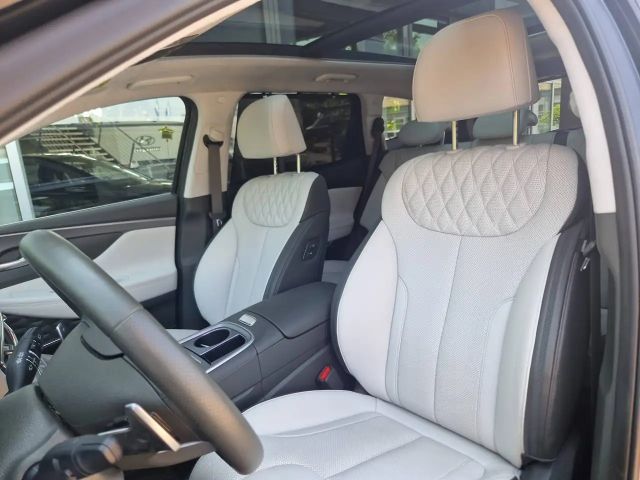 Hyundai Santa Fe Hybrid