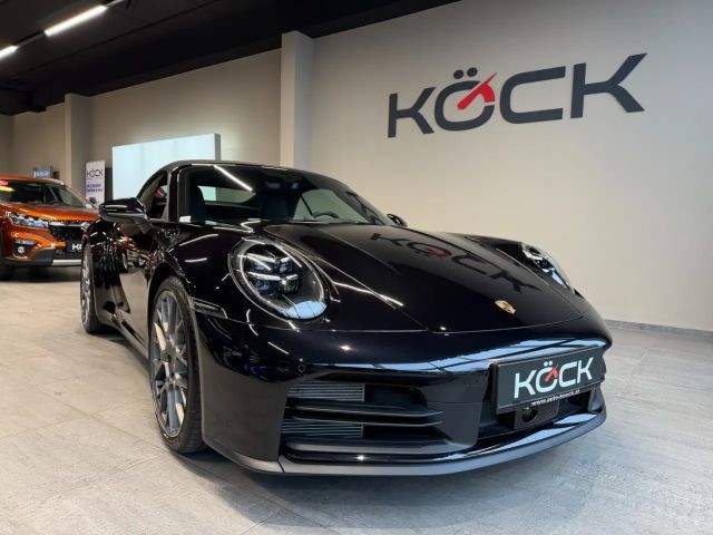 Porsche 992 Cabrio Carrera