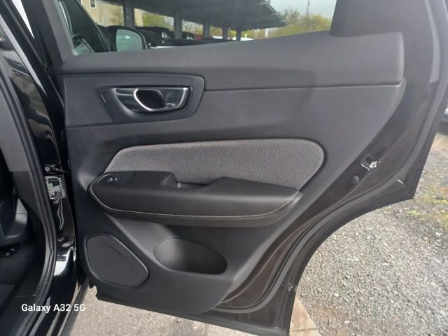 Volvo XC60 B5 AWD°Plus Black Edition°360°Cam°KiSi